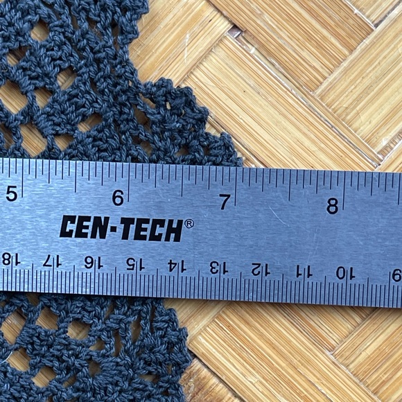 🌟HOST PICK!🌟🌹3 vintage doilies, heart & black, handmade - Picture 7 of 12